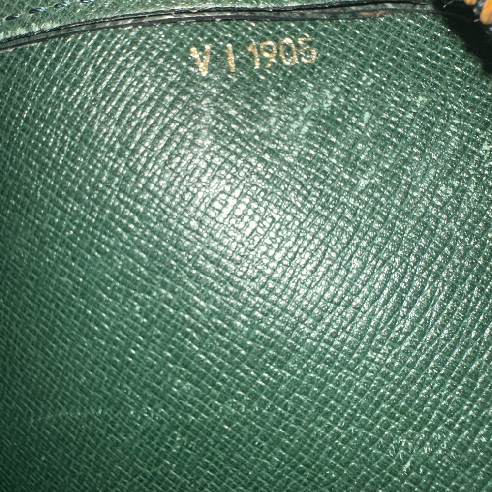 Louis Vuitton Orsay Taiga Green Leather Wristlet Clutch - Picture 3 of 8